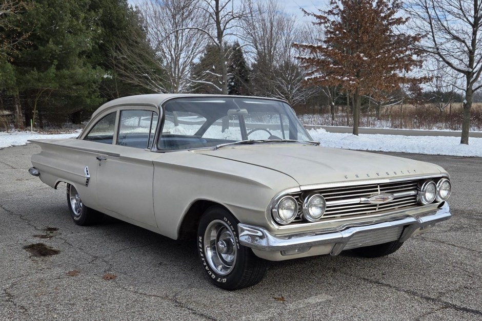 1960 Chevrolet Biscayne sold at auction for $15,500