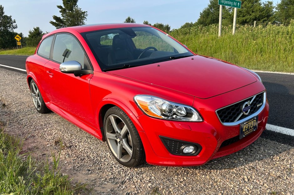 2012 Volvo C30 sold at auction for $14,500