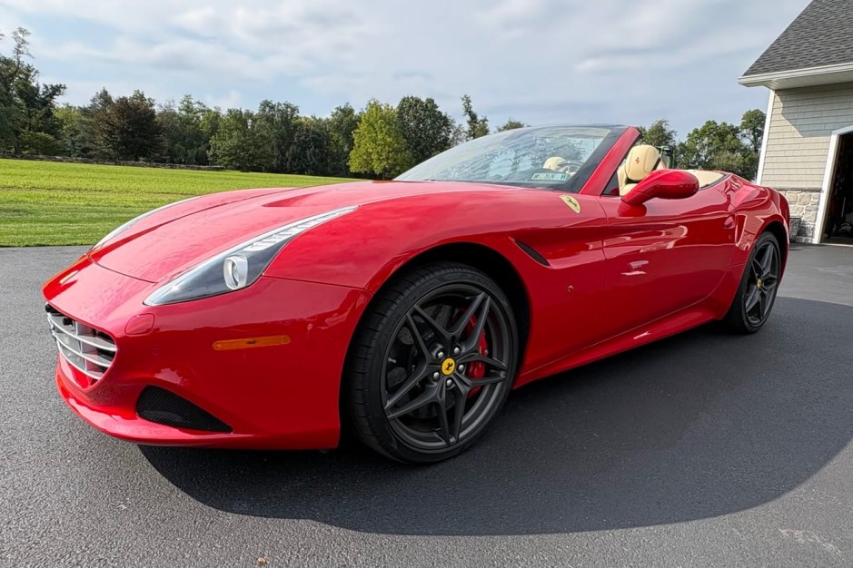 2016 Ferrari California sold at auction for $140,500