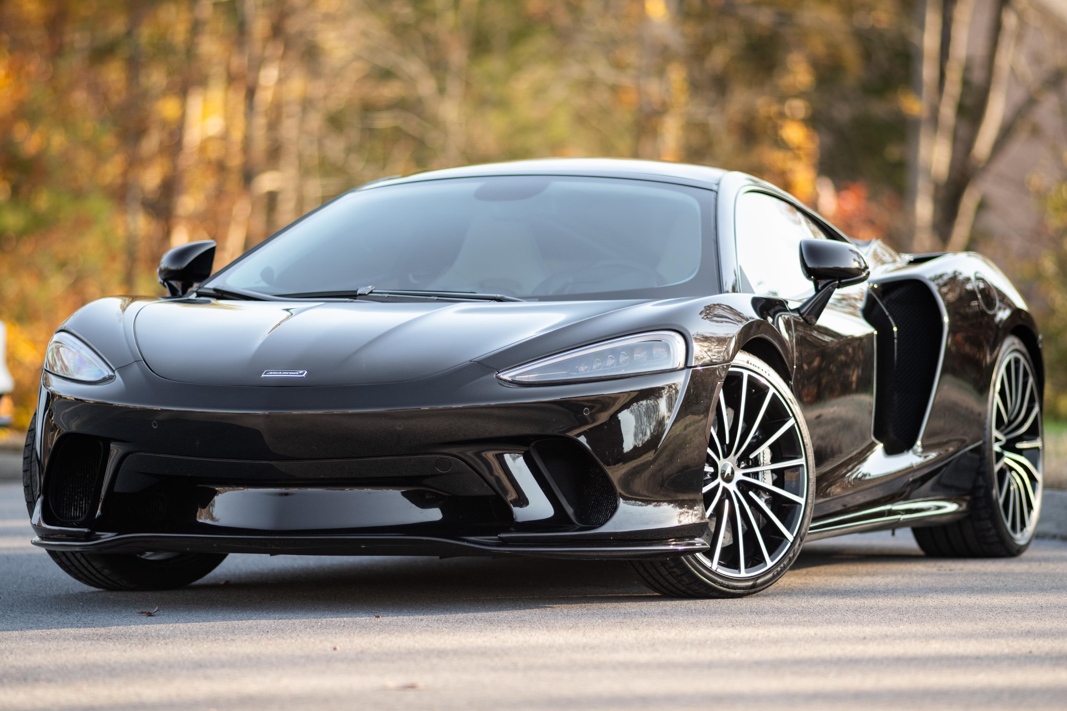 2021 McLaren GT sold at auction for $131,000