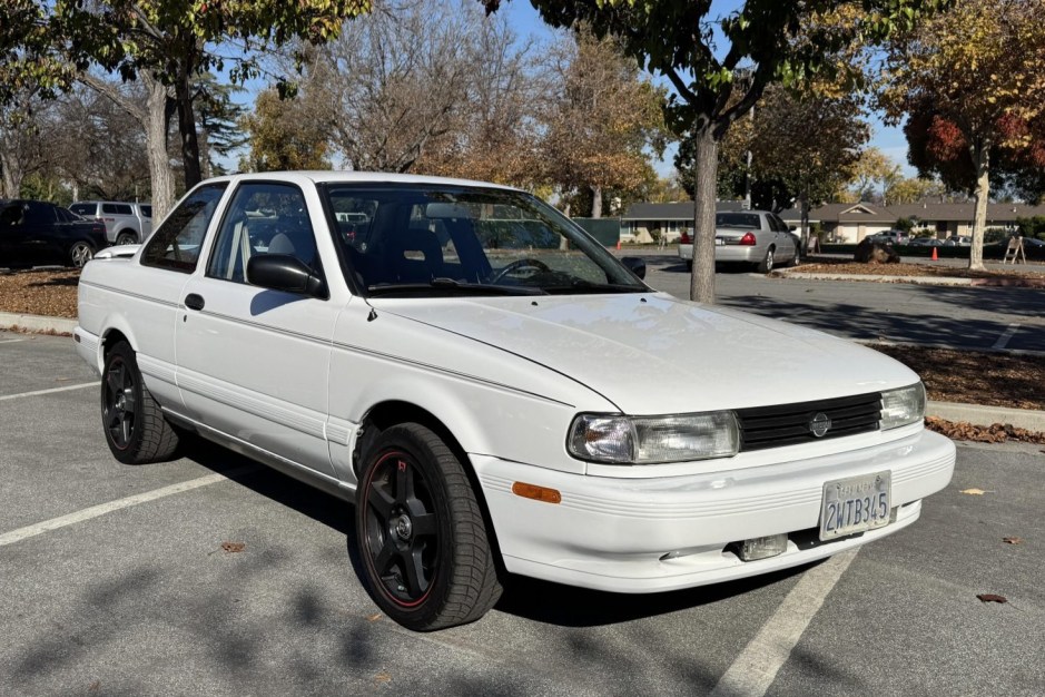 1991 Nissan Sentra sold at auction for $6,700