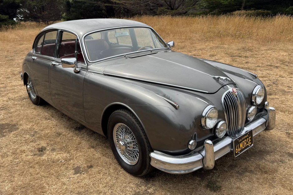 1964 Jaguar Mk II sold at auction for $16,000