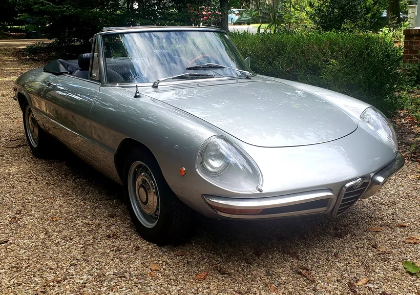1969 Alfa Romeo 105 Series sold at auction for $19,500