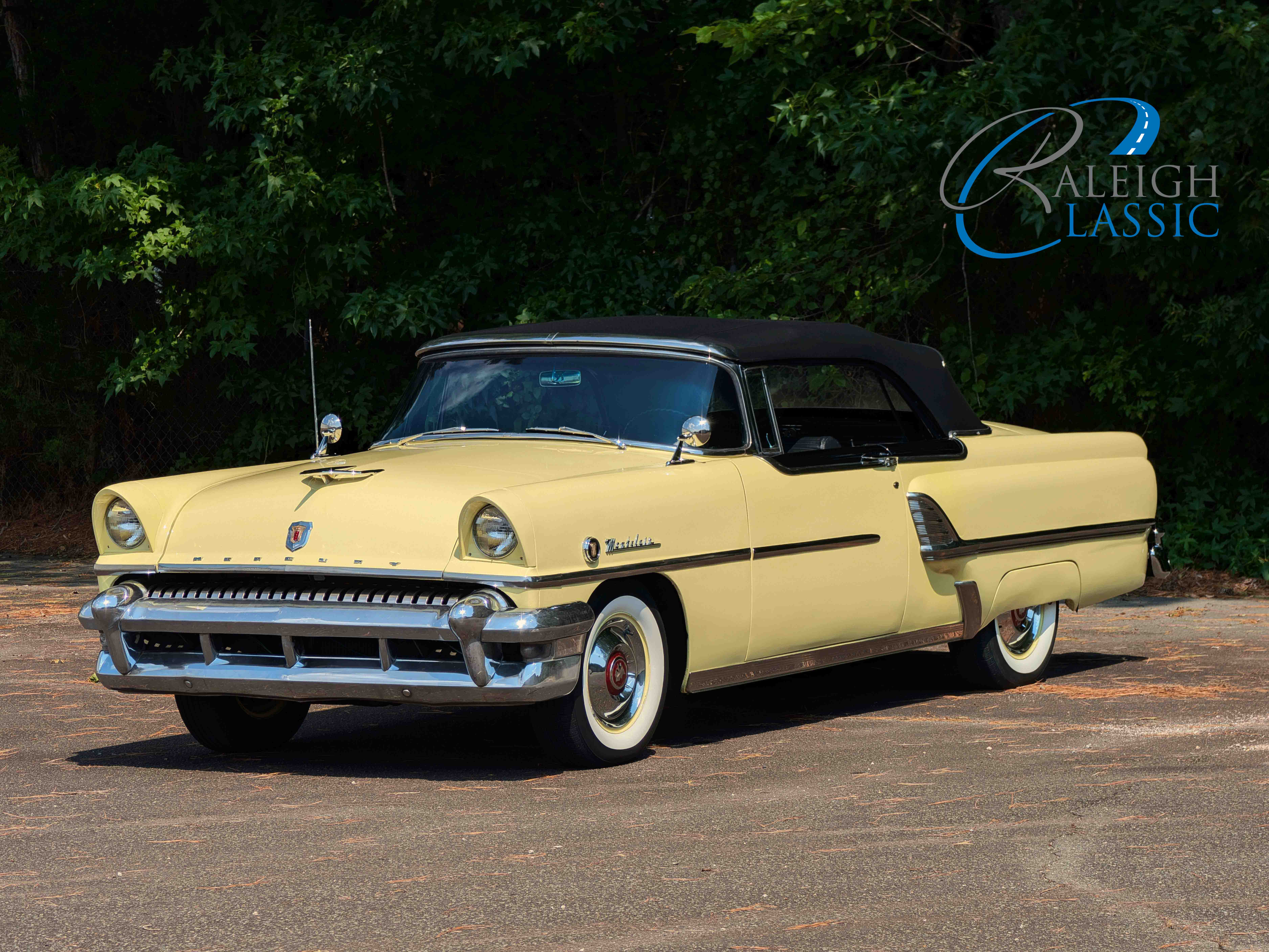 1955 Mercury Montclair sold at auction for $30,000