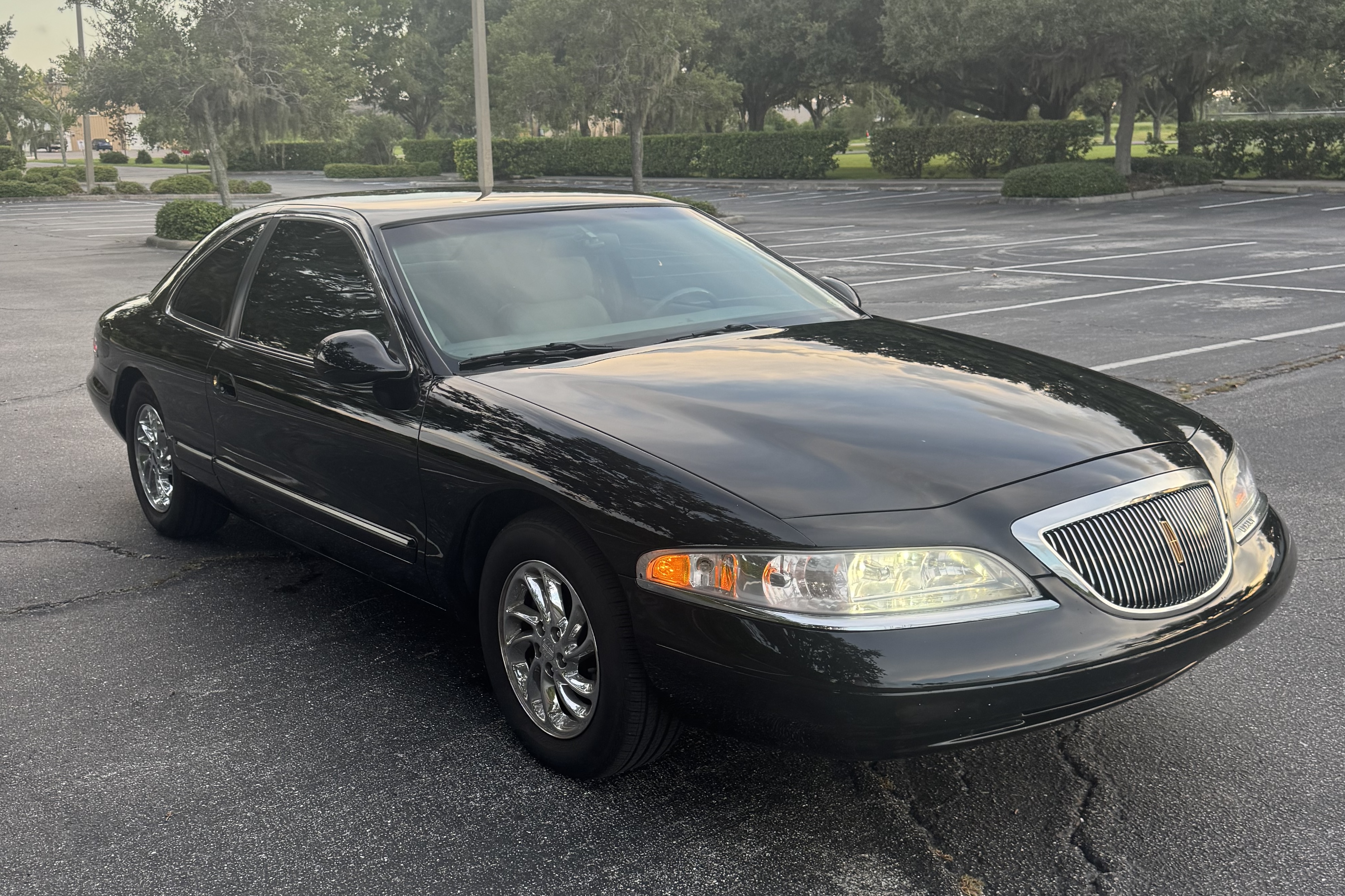 1998 Lincoln Mark VIII sold at auction for $12,500