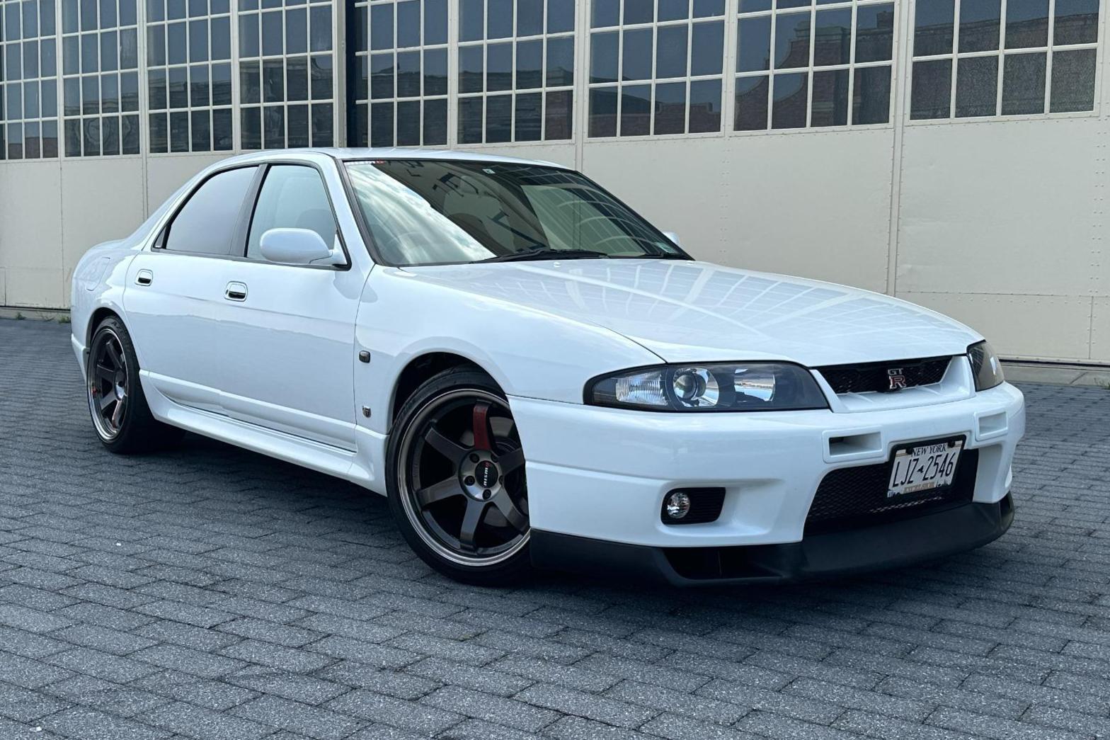 1998 Nissan Skyline sold at auction for $61,073