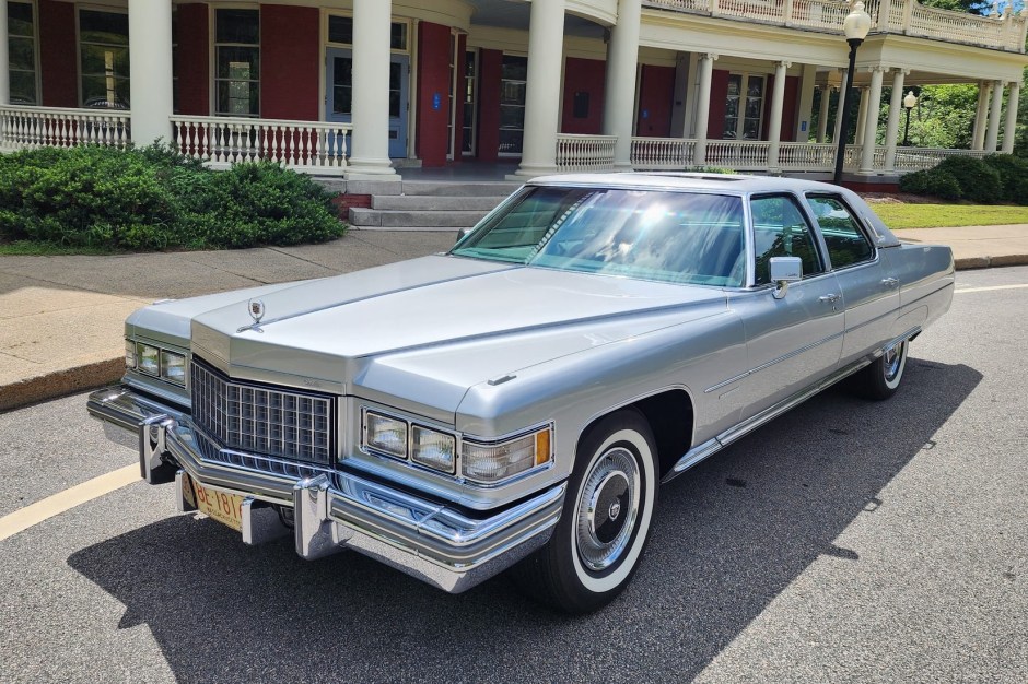 1976 Cadillac Sixty Special sold at auction for $35,250