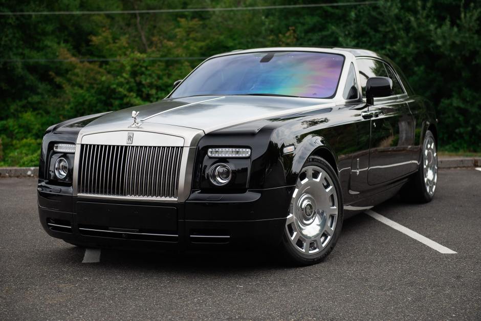 2010 Rolls-Royce Phantom sold at auction for $193,888