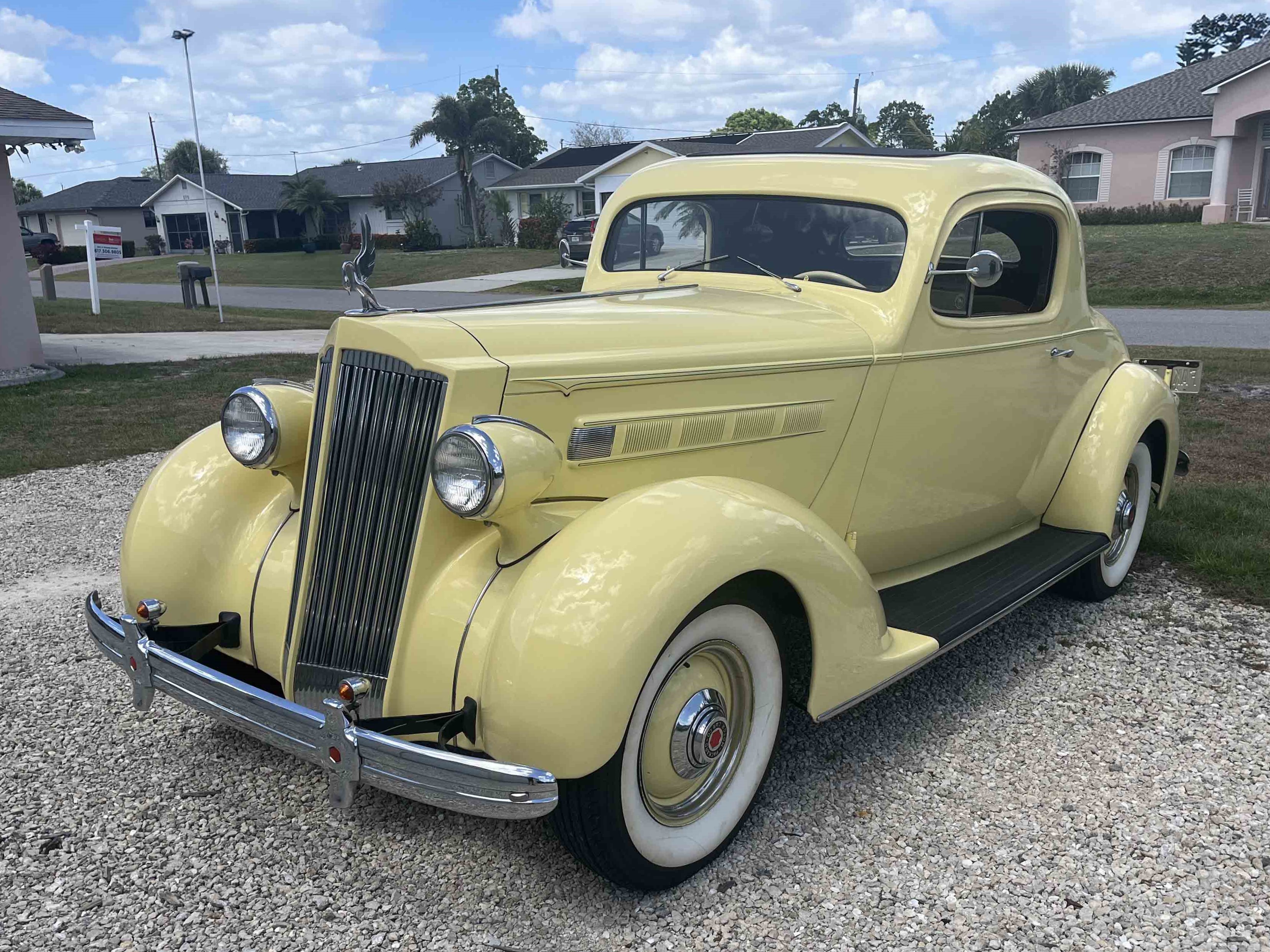1936 Packard One Twenty sold at auction for $25,025