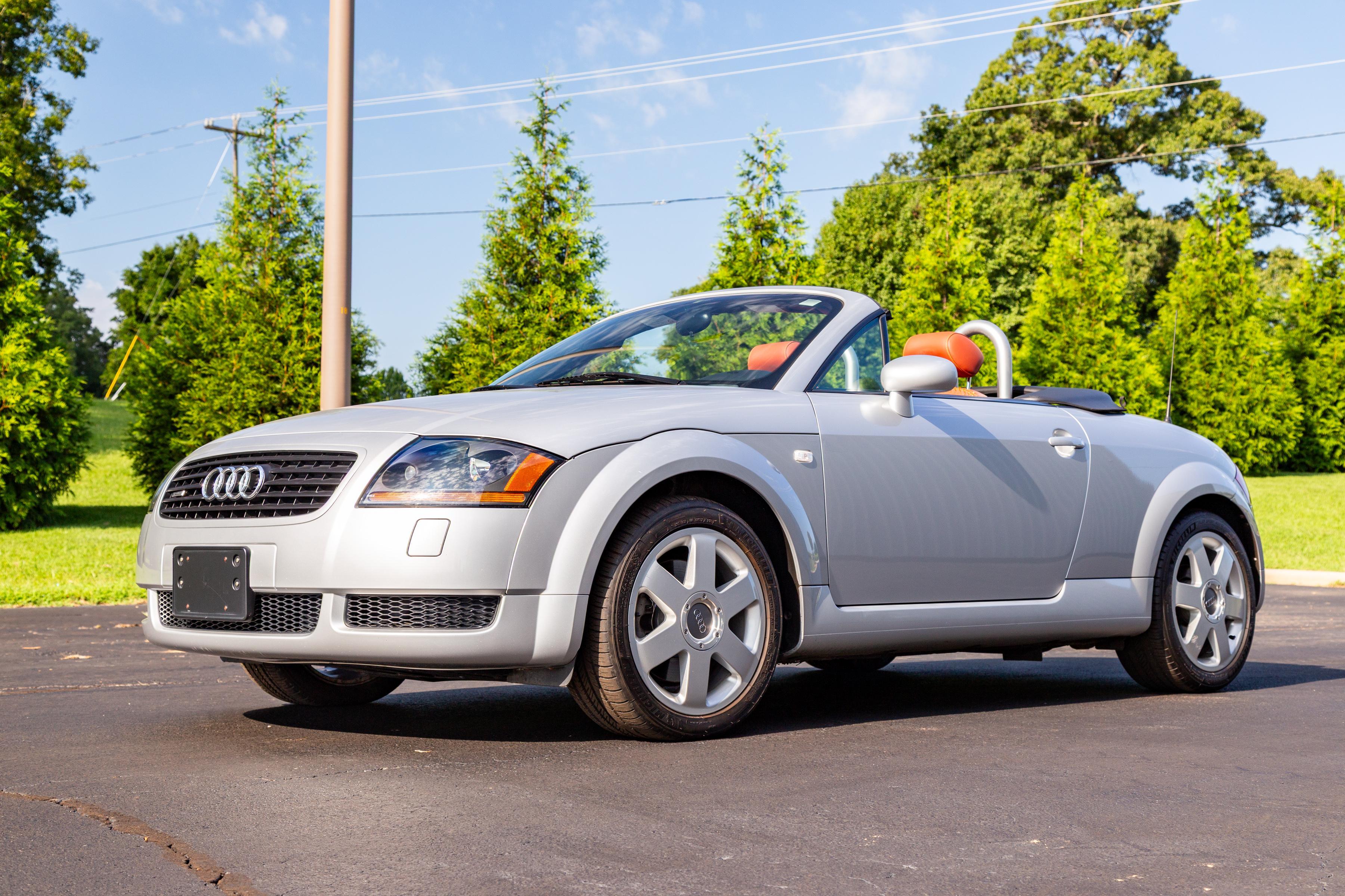 2002 Audi TT sold at auction for $8,900