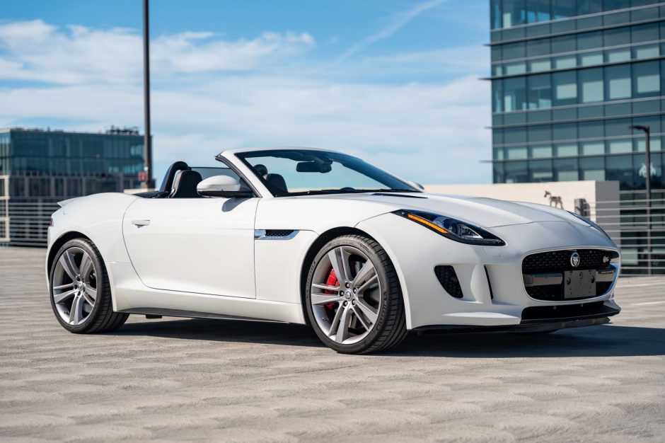 2014 Jaguar F-TYPE sold at auction for $43,000