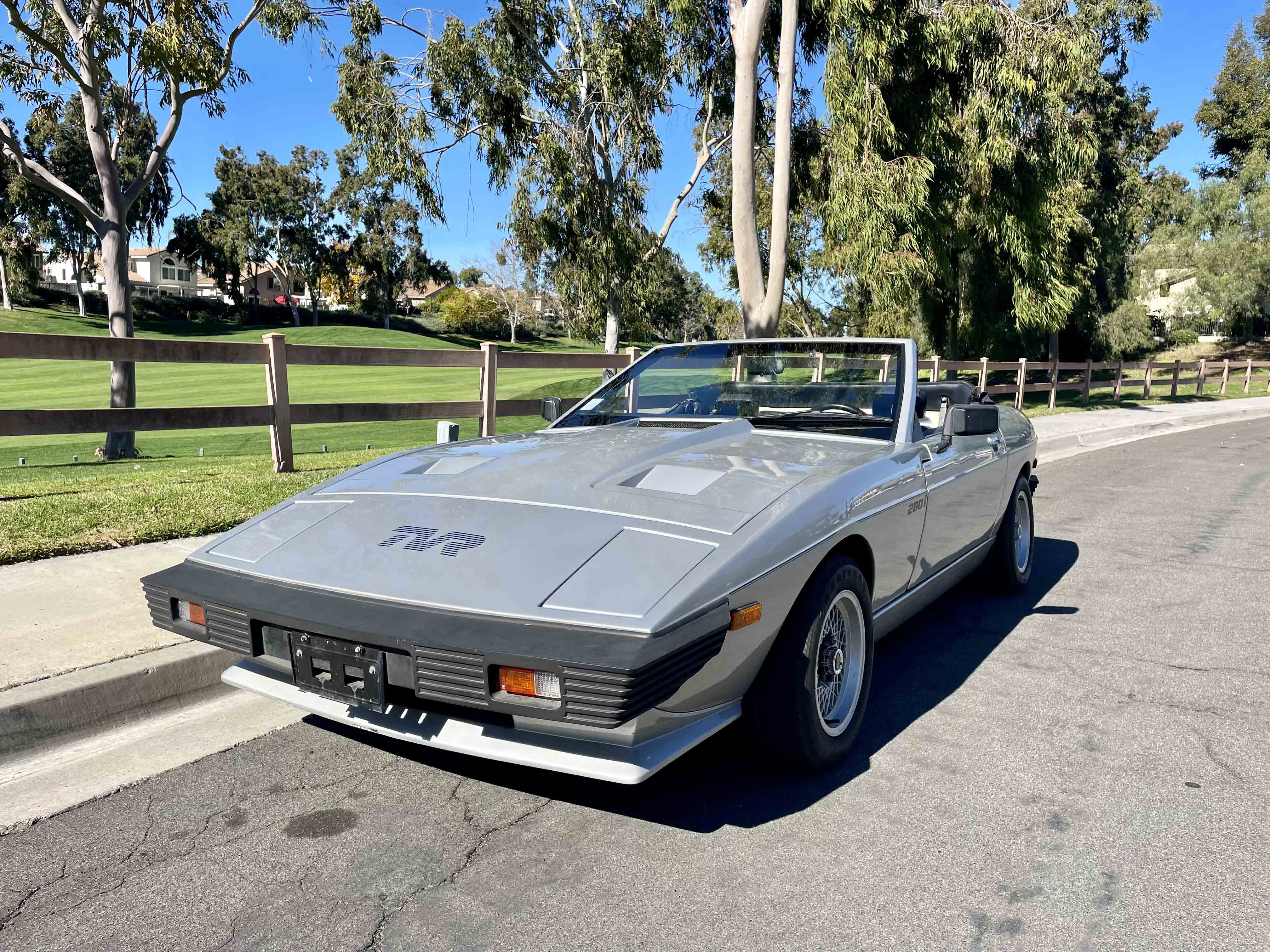 1985 TVR Tasmin 280i sold at auction for $7,000