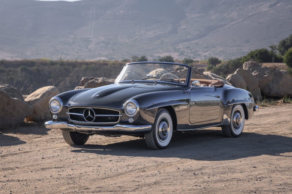1960 Mercedes-Benz 190SL sold at auction for $125,000