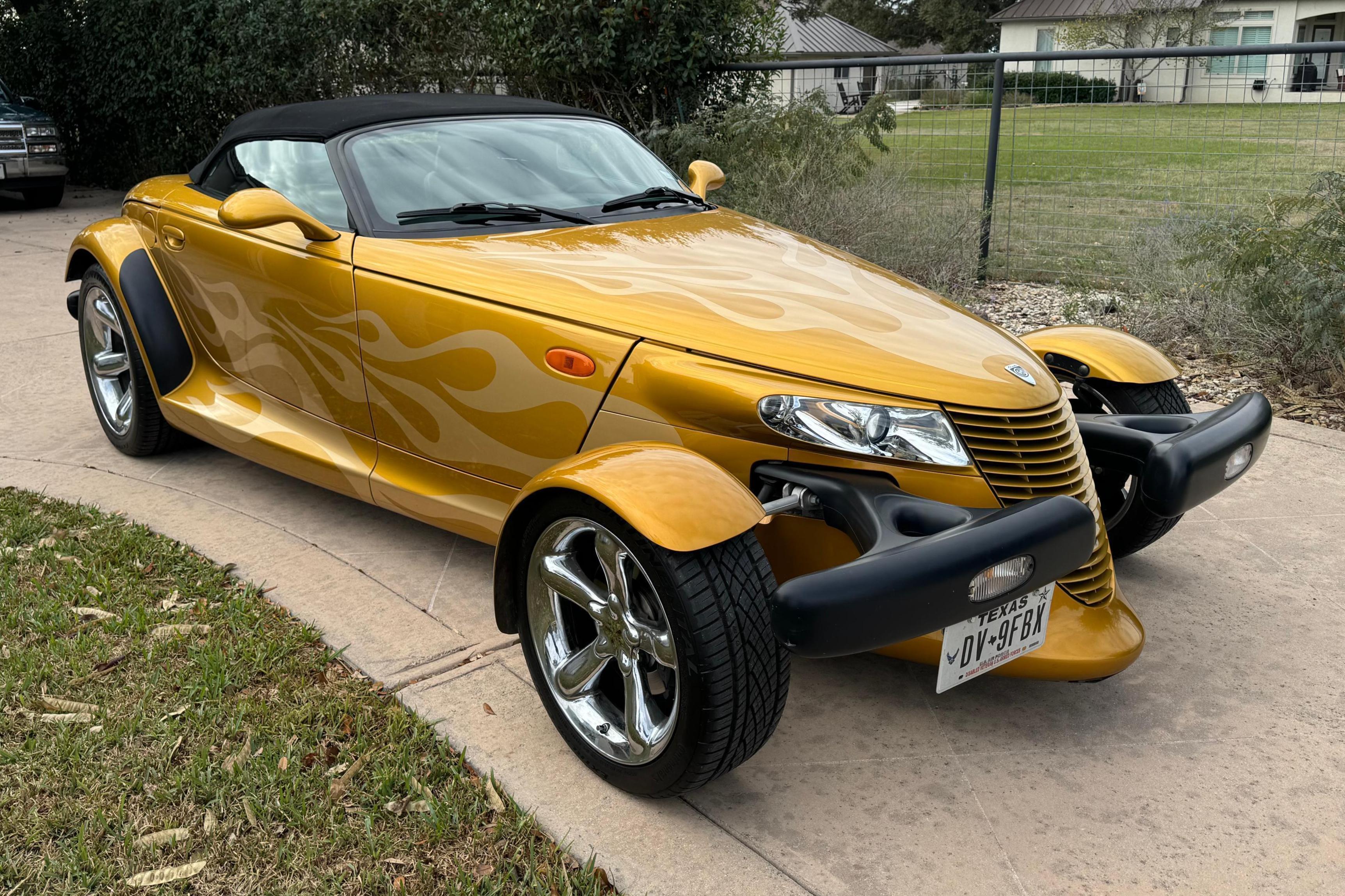 2002 Chrysler Prowler sold at auction for $24,750
