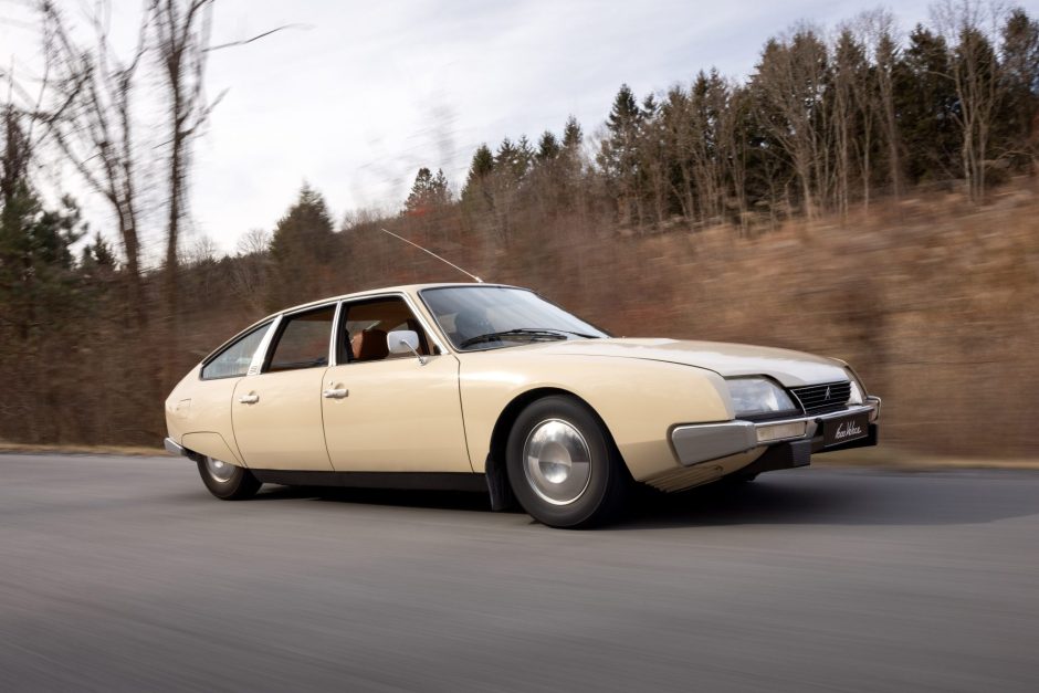 1975 Citroen CX sold at auction for $26,000