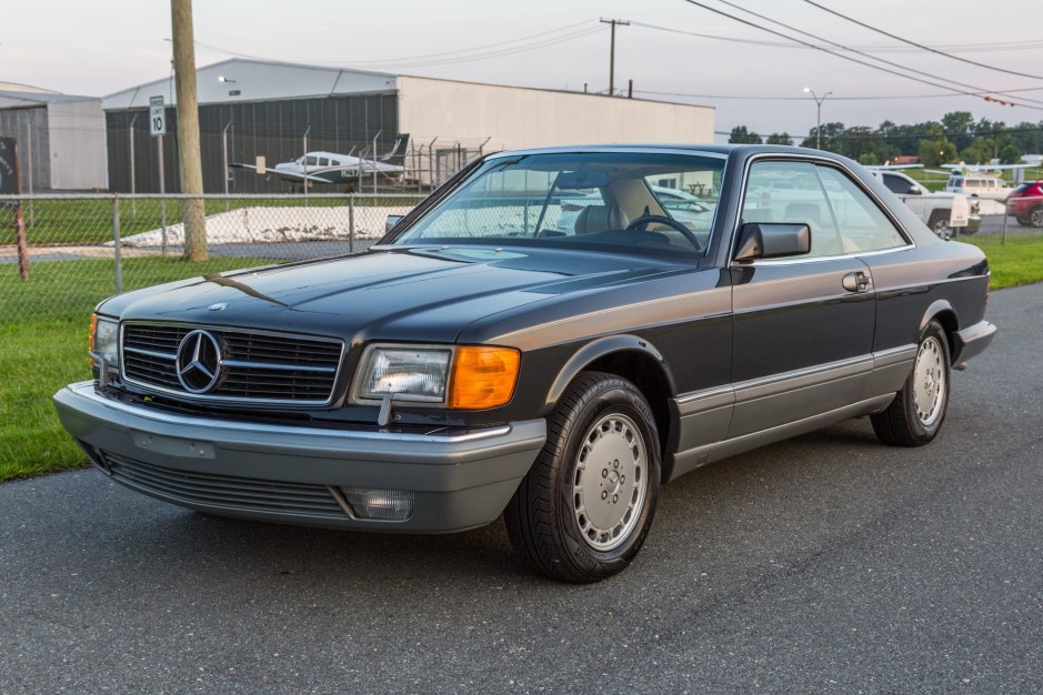 1988 Mercedes-Benz C126 sold at auction for $37,000