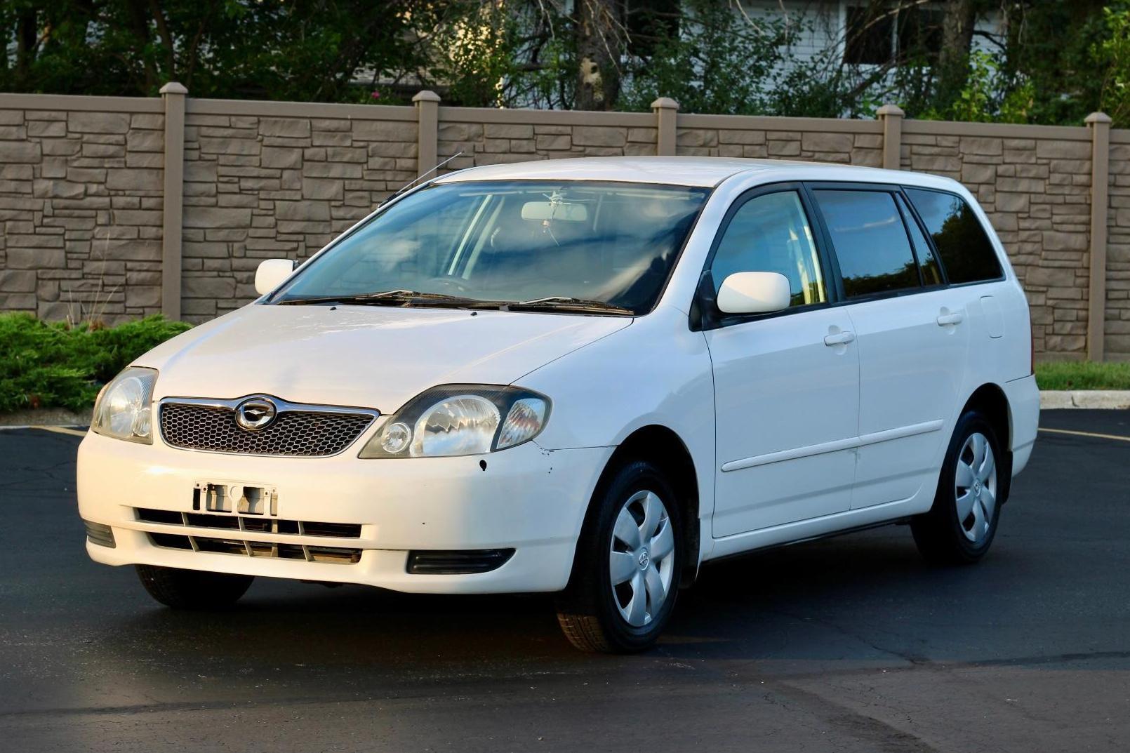2001 Toyota Corolla sold at auction for $6,800
