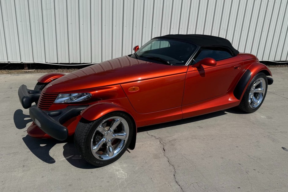 2001 Plymouth Prowler sold at auction for $32,000