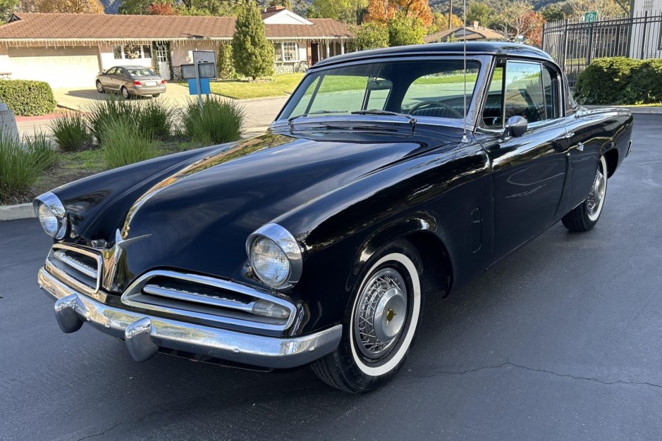 1953 Studebaker Commander sold at auction for $20,000