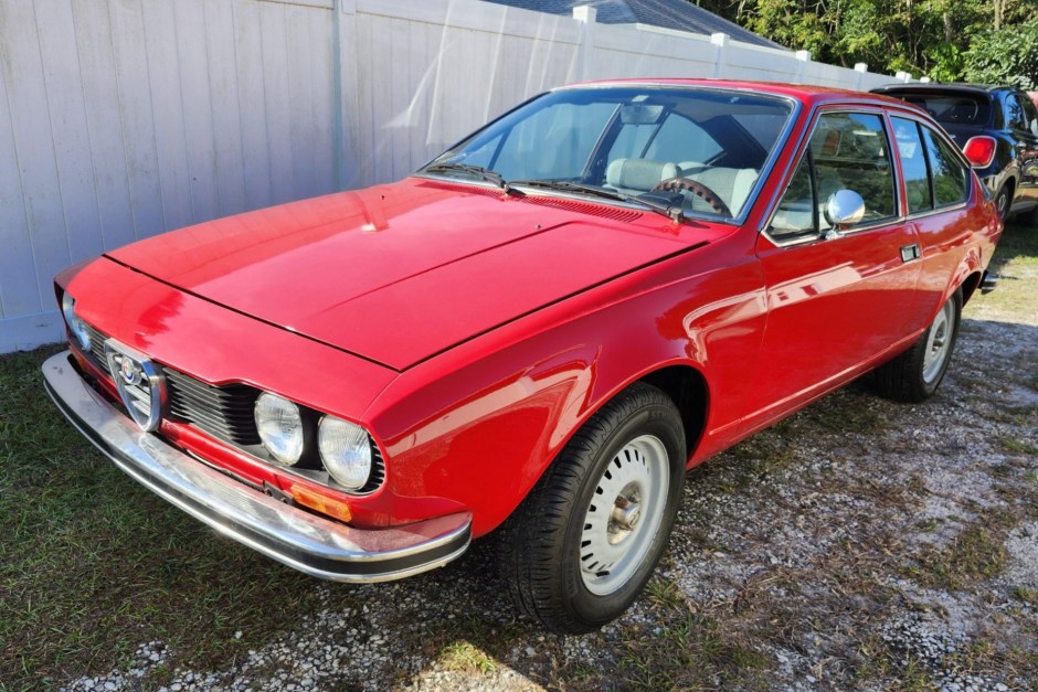 1976 Alfa Romeo Alfetta sold at auction for $6,000