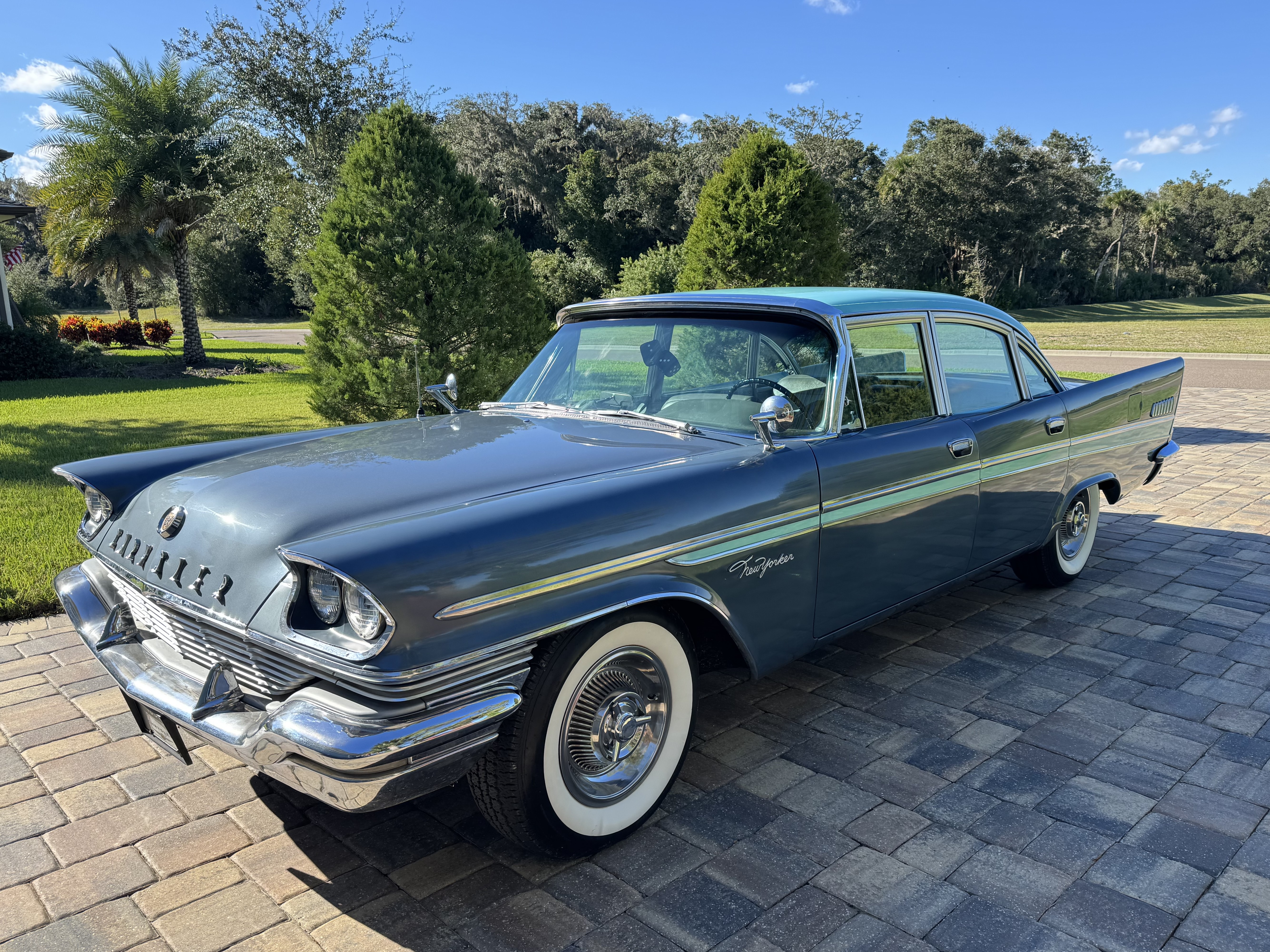 1957 Chrysler New Yorker sold at auction for $15,000