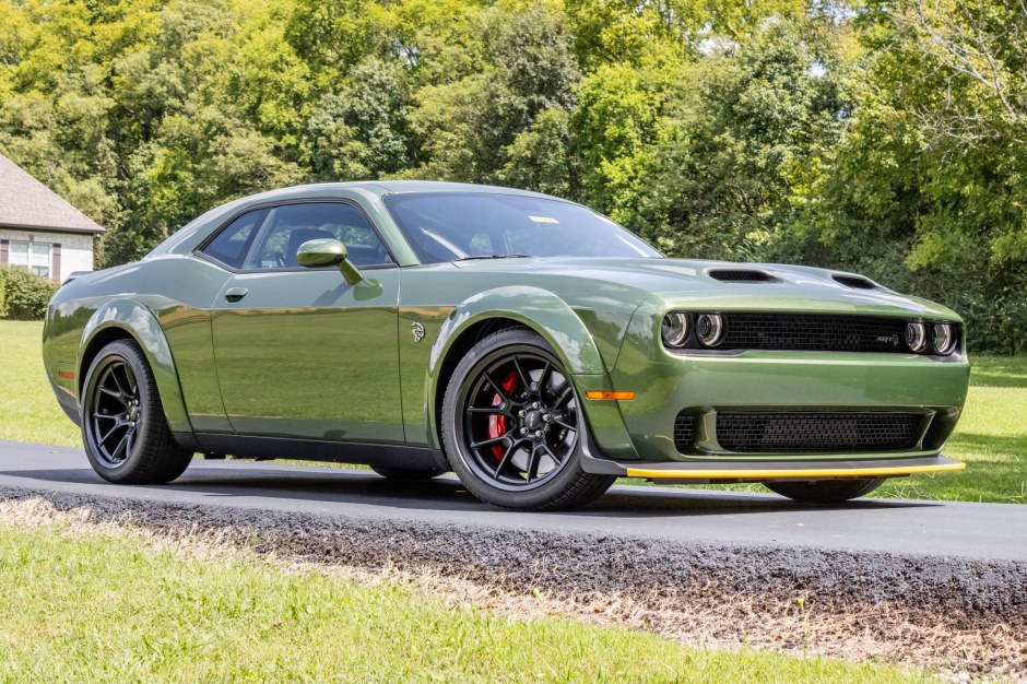 2023 Dodge Challenger sold at auction for $90,223