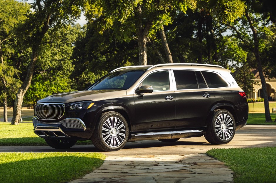 2023 Mercedes-Benz GLS-Class sold at auction for $140,000
