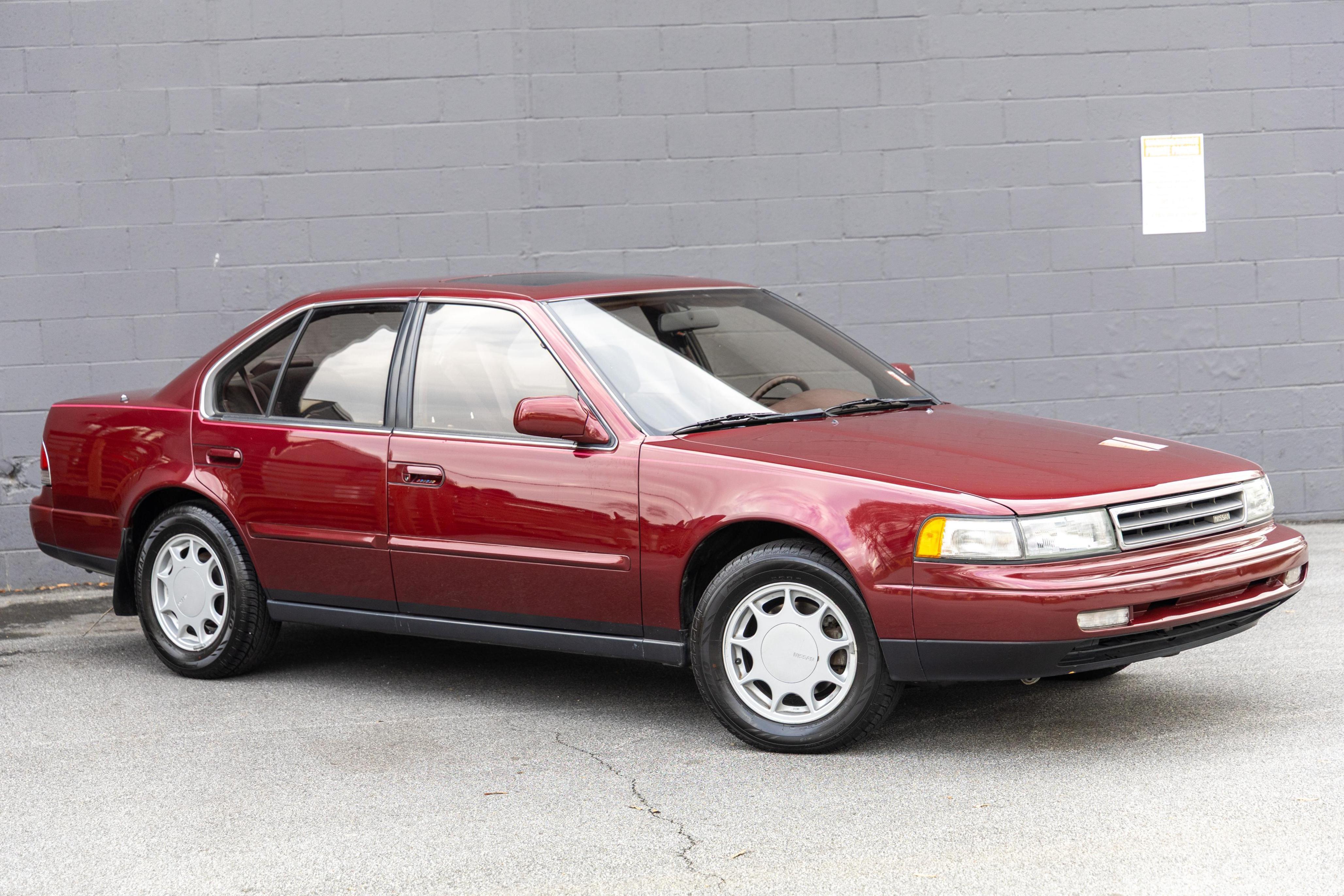 1989 Nissan Maxima sold at auction for $5,200