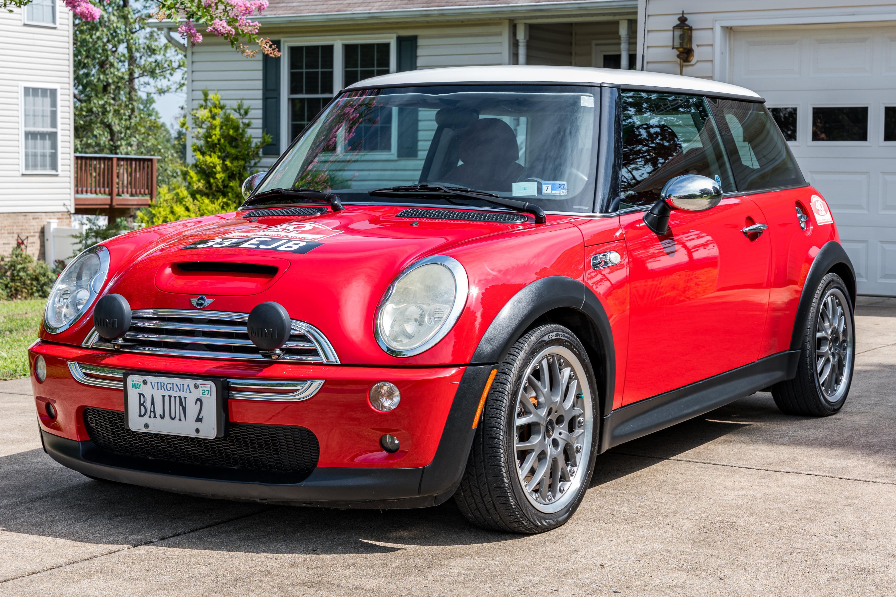 2004 Mini Cooper sold at auction for $6,200
