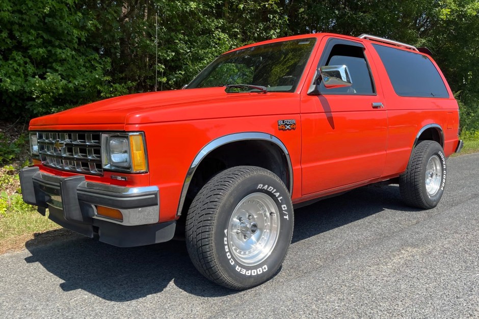 1987 Chevrolet Blazer sold at auction for $5,600