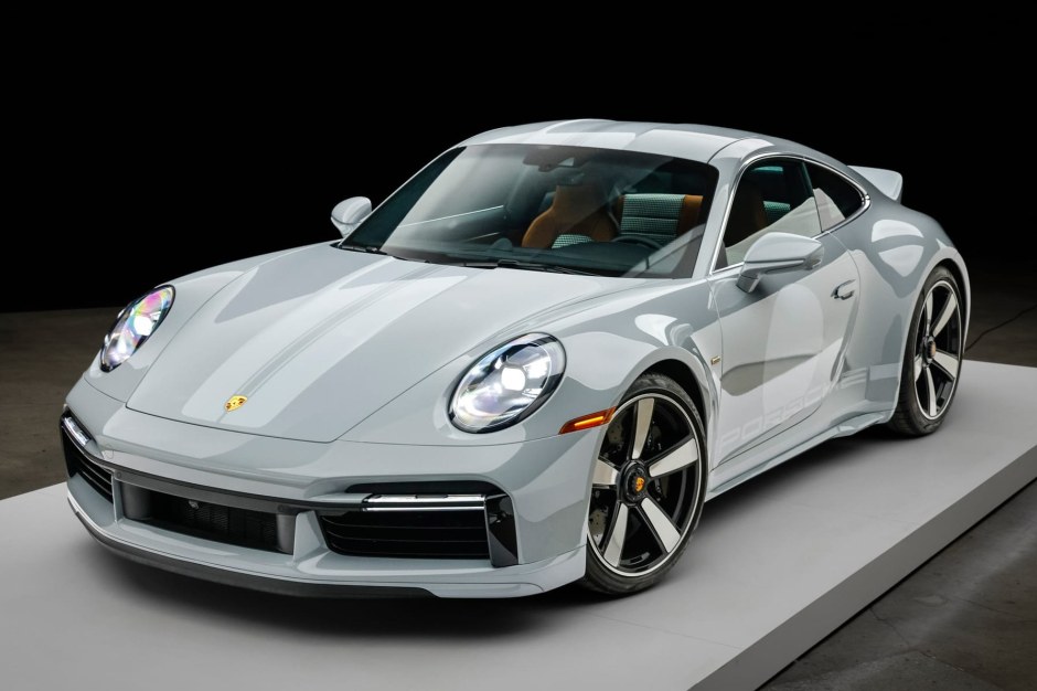 2023 Porsche 992 sold at auction for $700,000