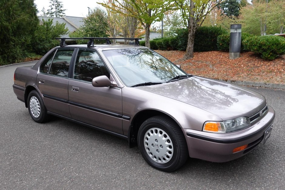 1993 Honda Accord sold at auction for $7,000