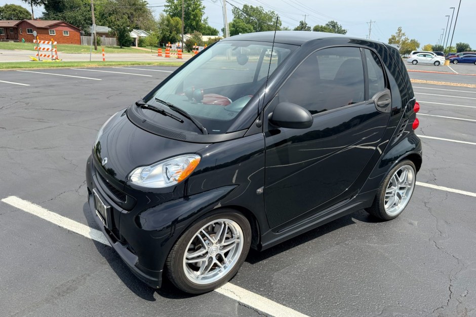 2009 Smart Fortwo sold at auction for $6,300