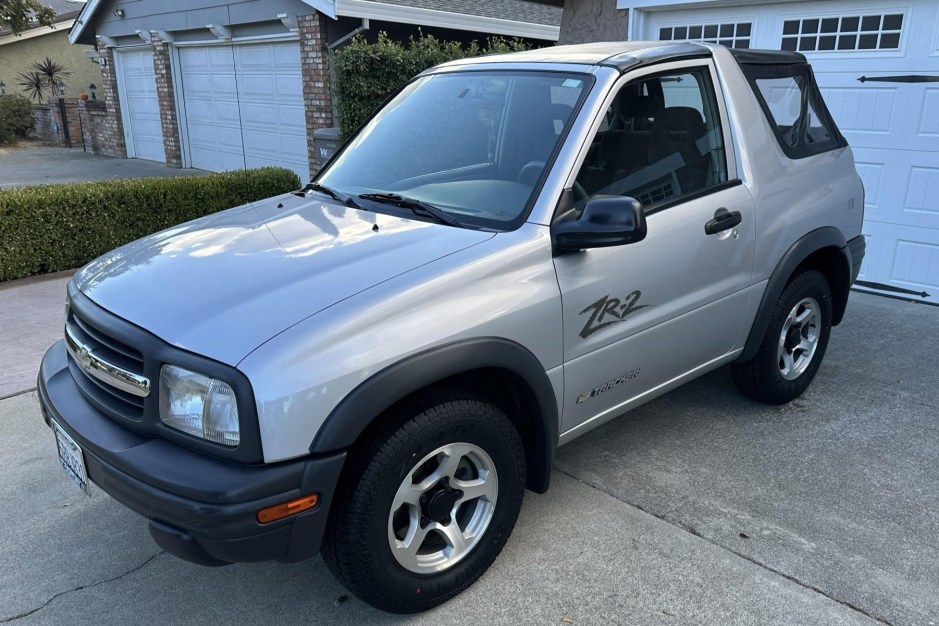 2003 Geo Tracker sold at auction for $18,000