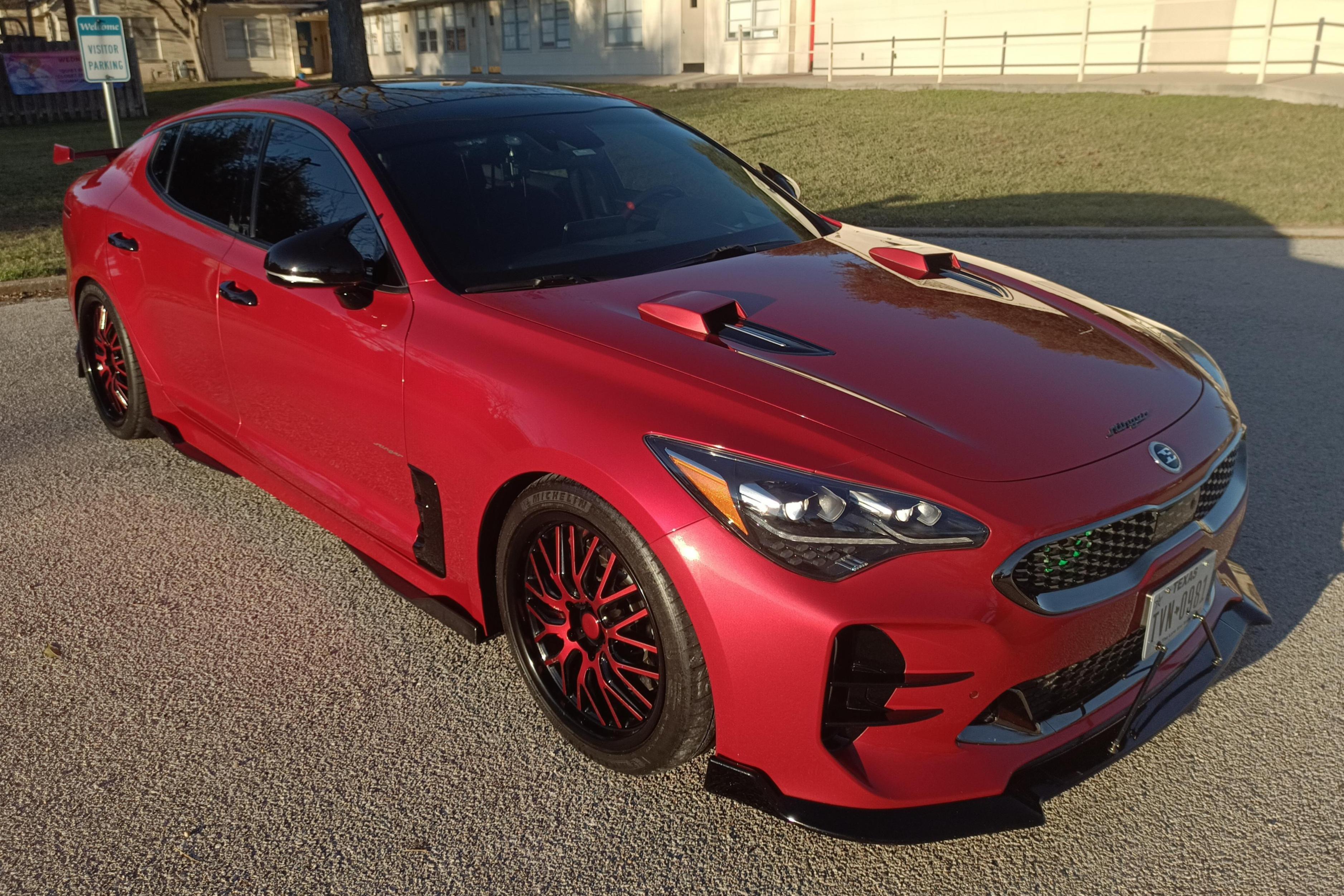 2019 Kia Stinger sold at auction for $20,250