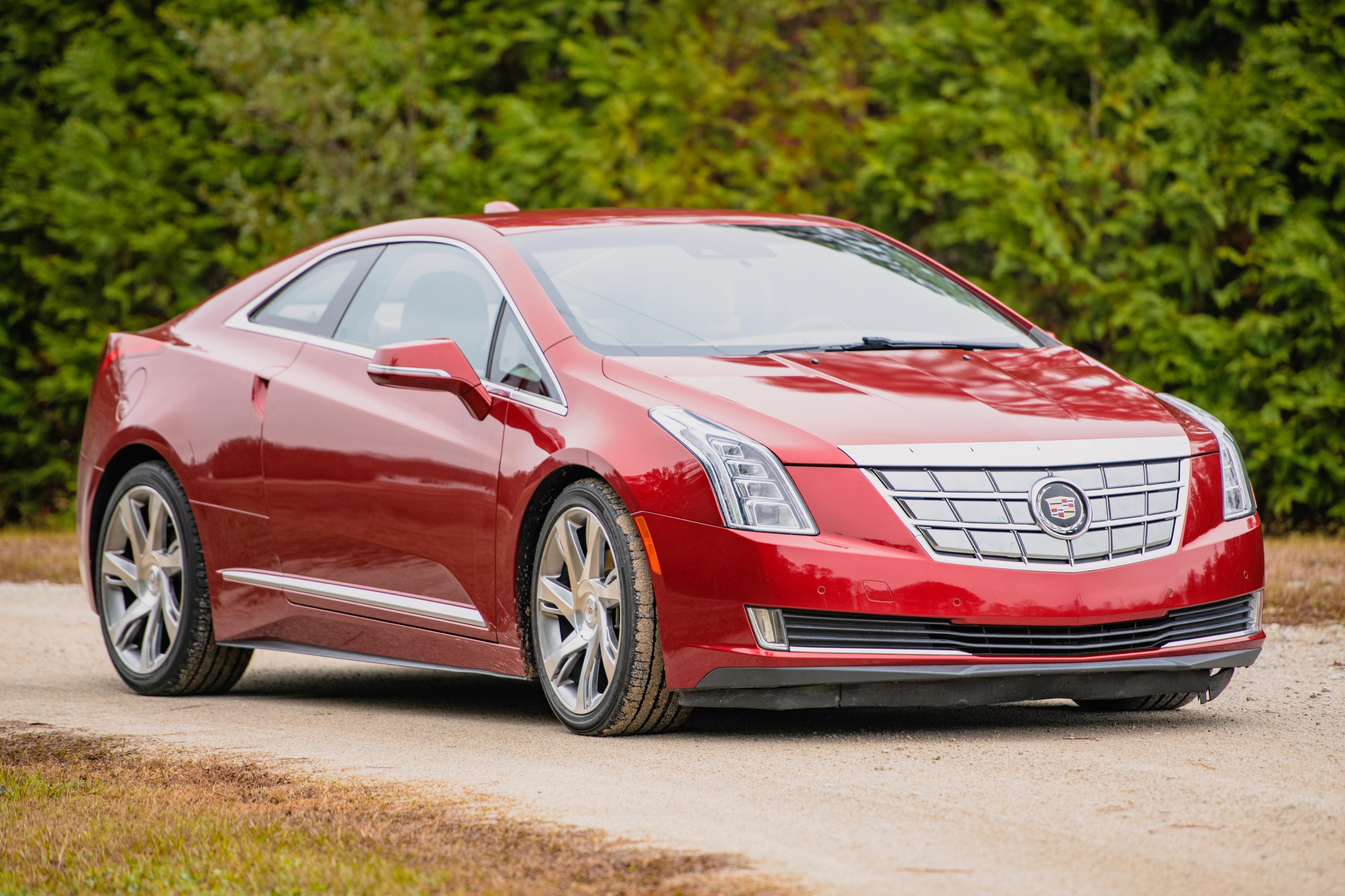 2014 Cadillac ELR sold at auction for $12,000