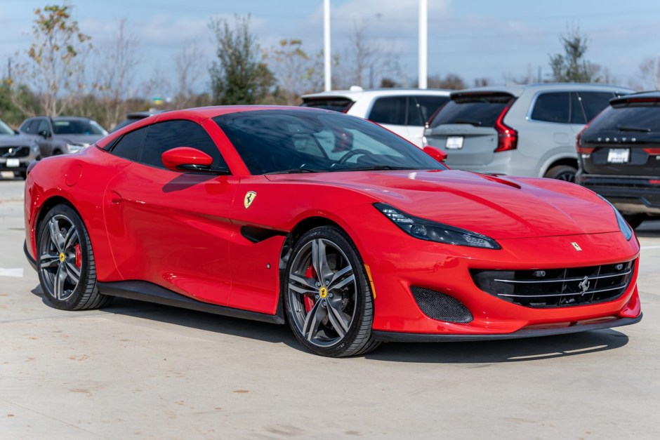 2019 Ferrari Portofino sold at auction for $121,000