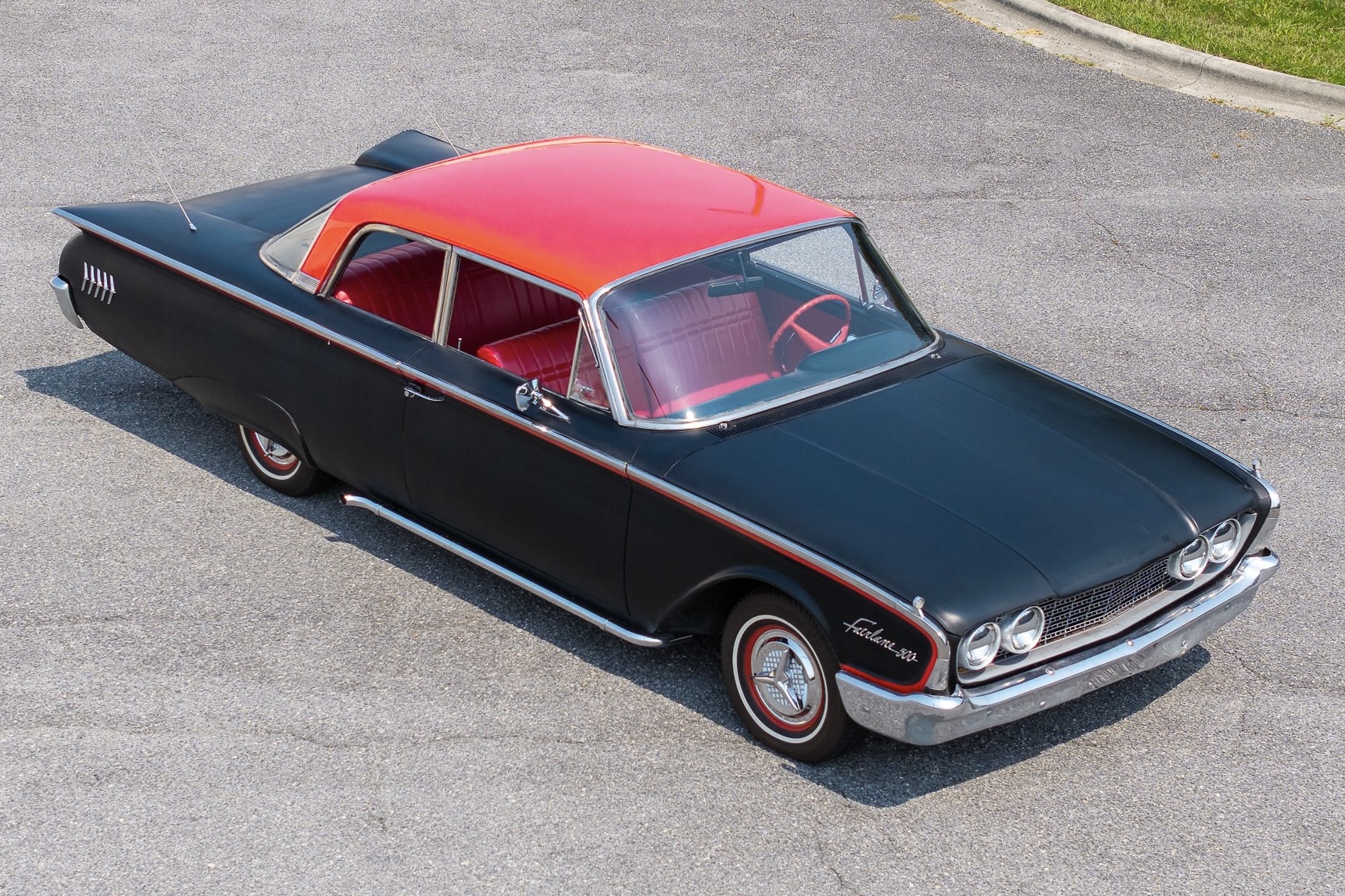 1960 Ford Fairlane sold at auction for $4,000