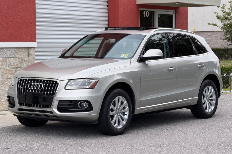 2015 Audi Q5 sold at auction for $15,250