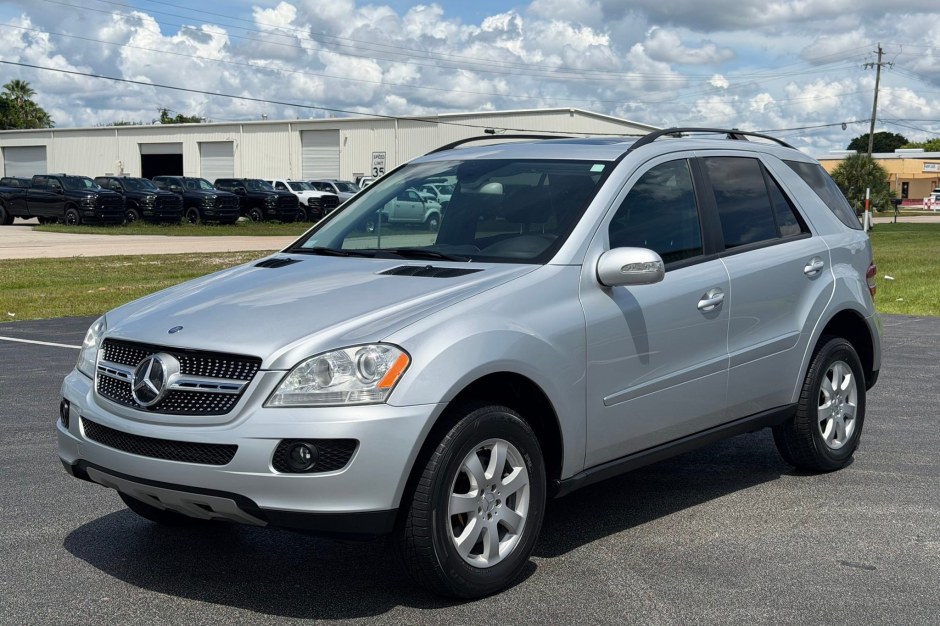 2006 Mercedes-Benz M-Class sold at auction for $5,600