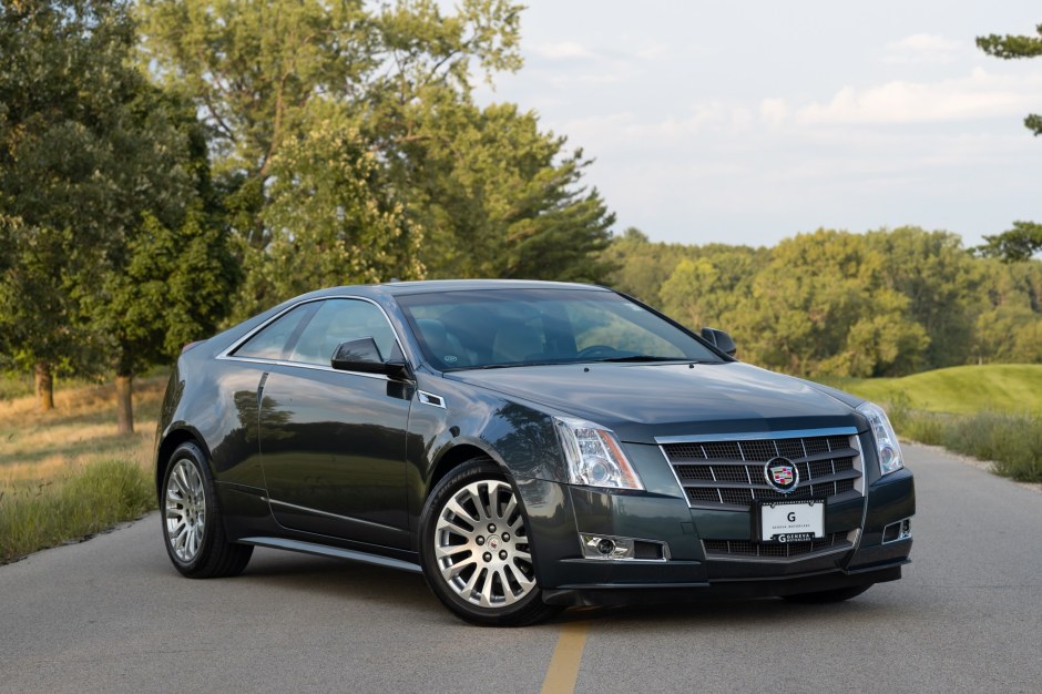 2011 Cadillac CTS sold at auction for $25,250