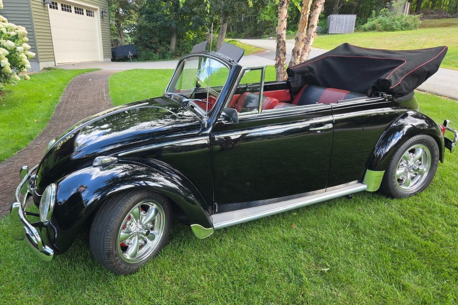 1970 Volkswagen Beetle sold at auction for $16,000