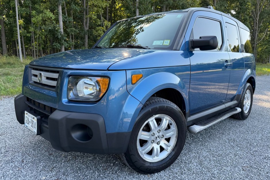 2007 Honda Element sold at auction for $11,000
