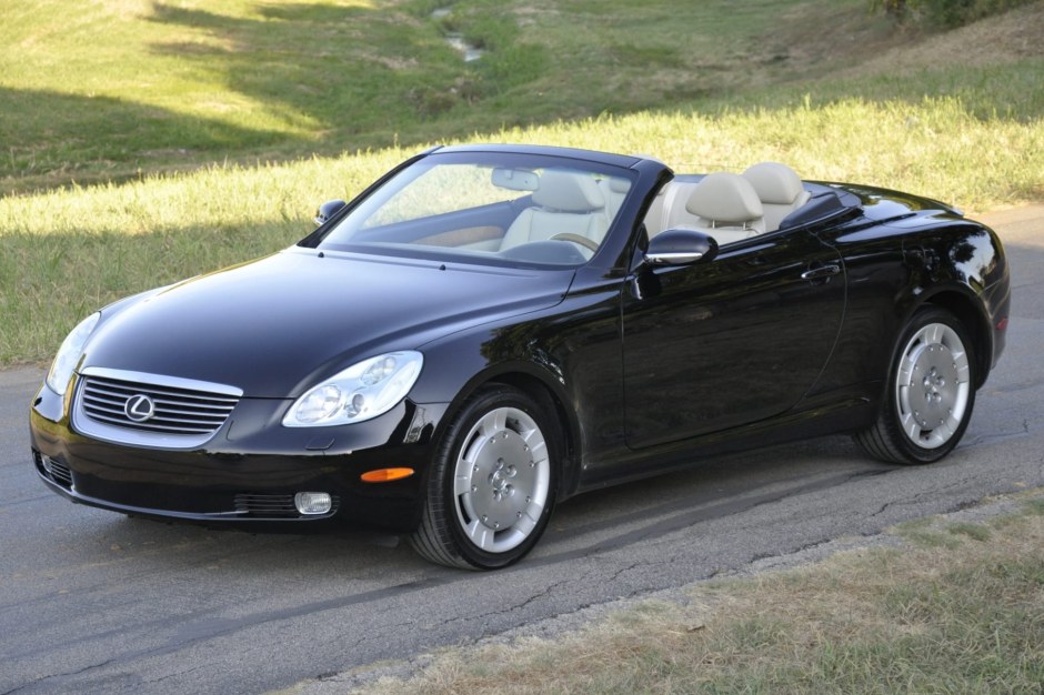2005 Lexus SC sold at auction for $25,500