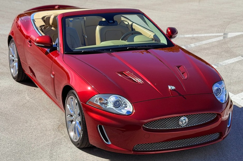 2010 Jaguar XKR sold at auction for $40,500