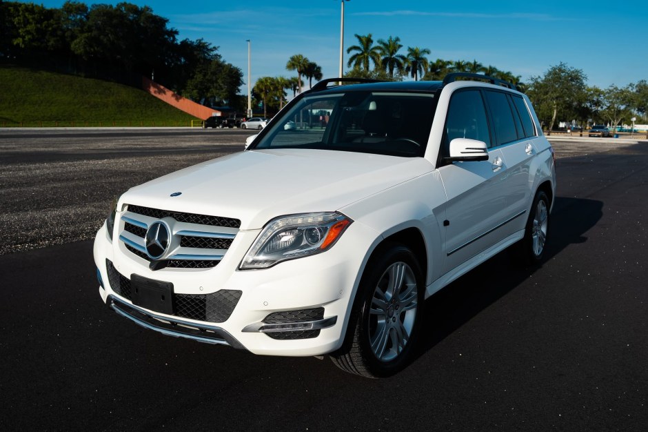 2014 Mercedes-Benz GLK-Class sold at auction for $16,355