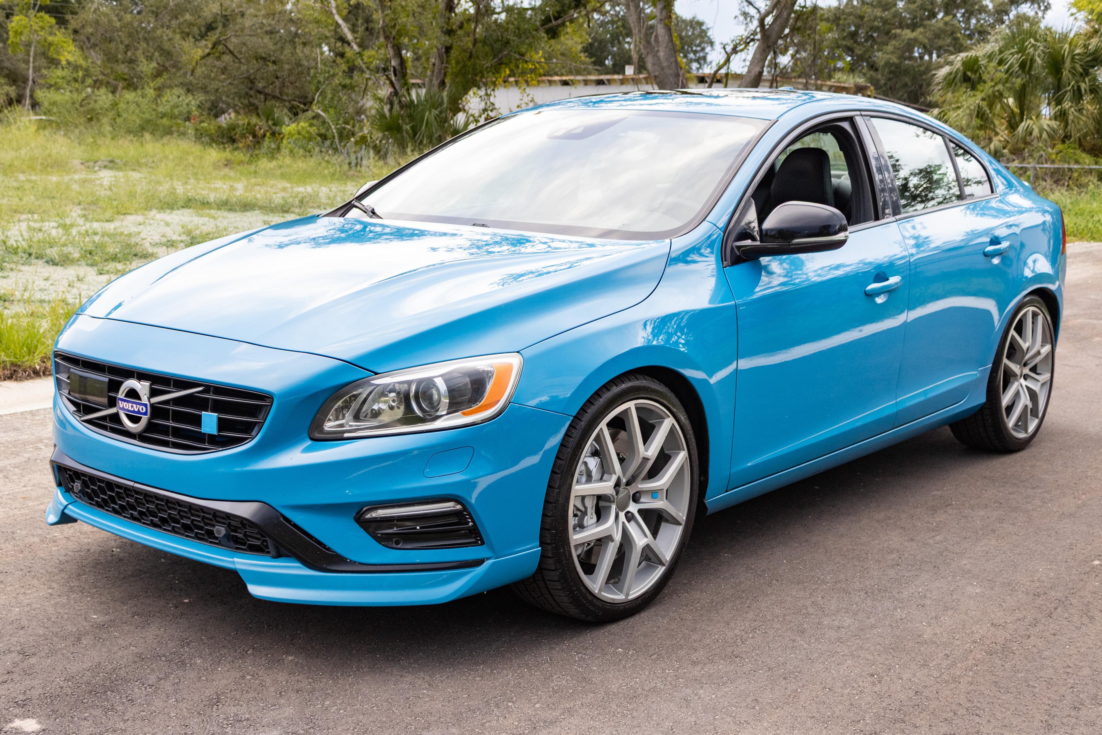 2016 Volvo S60 sold at auction for $18,000