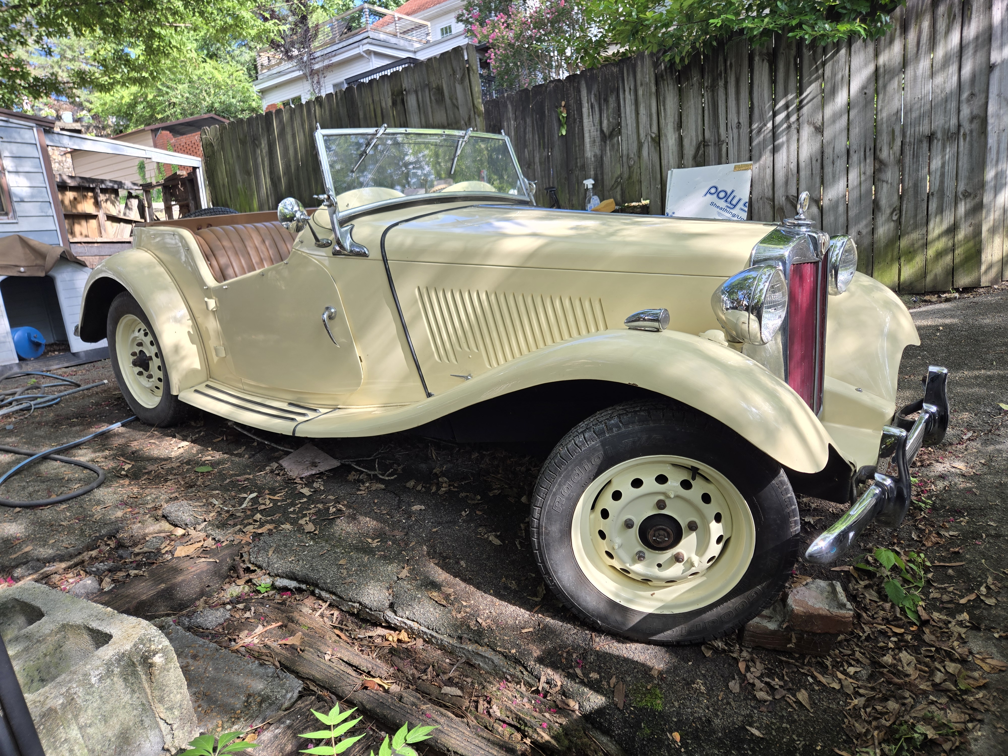 1951 MG TD sold at auction for $6,750