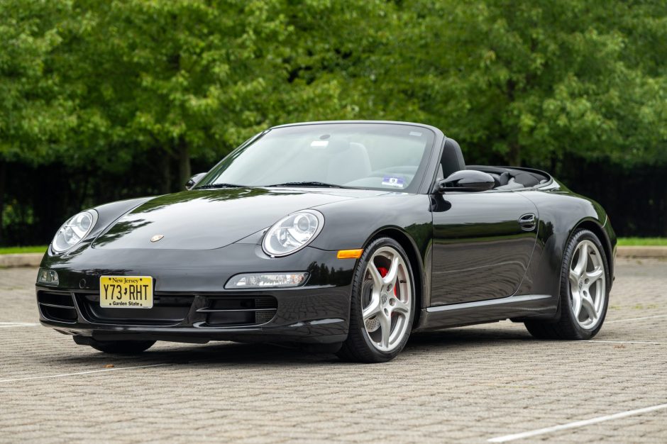 2006 Porsche 997 sold at auction for $52,000