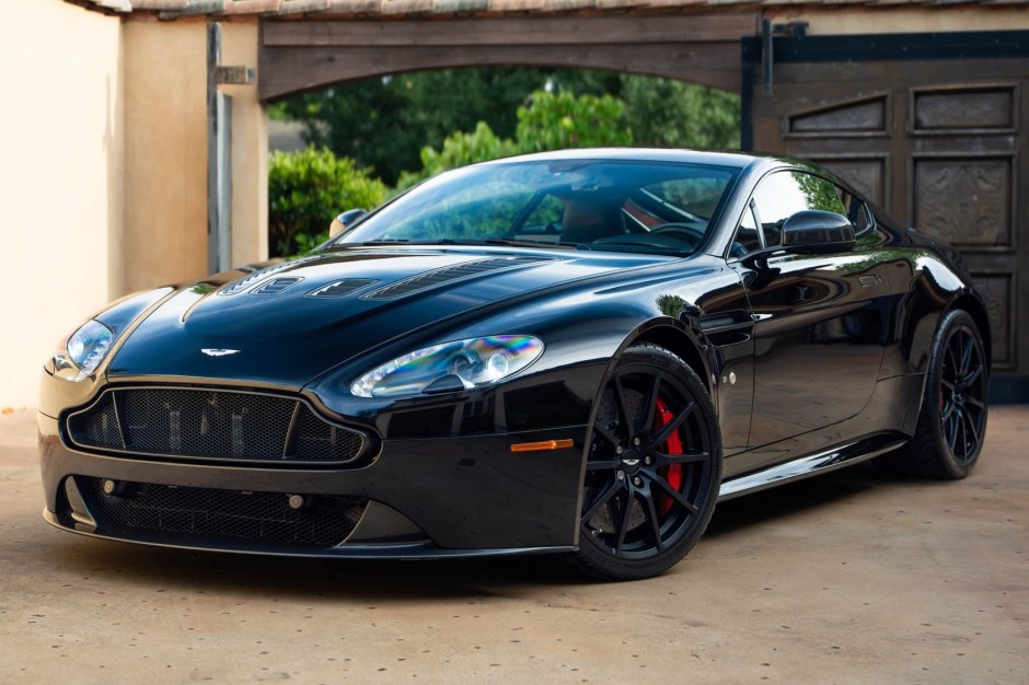 2017 Aston Martin V12 Vantage sold at auction for $275,777